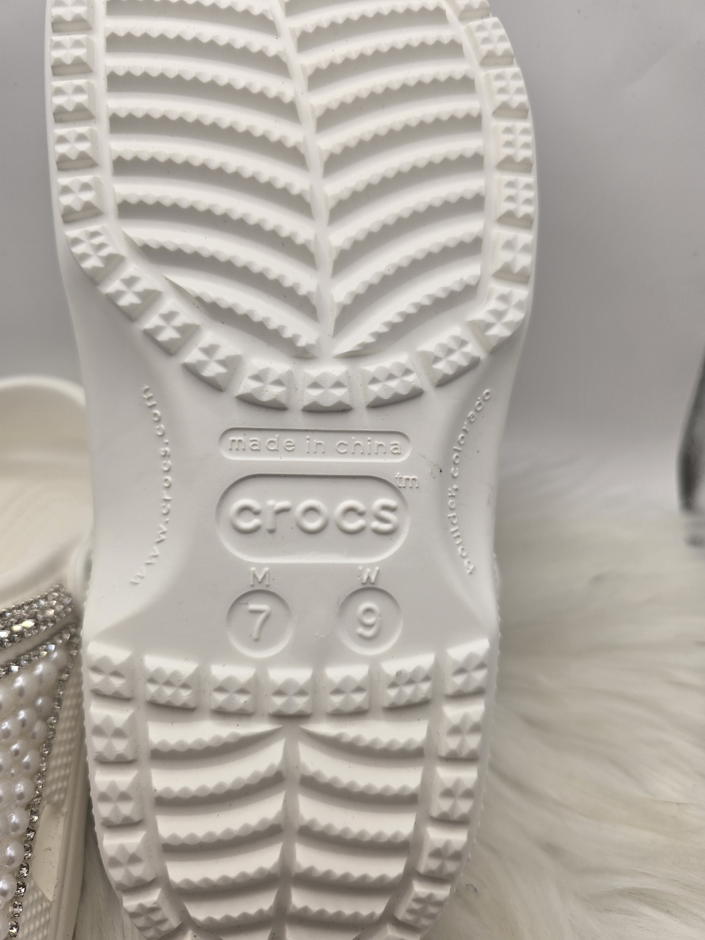 CROCS White Pearl-Embellished Clog - Picture 2 of 2